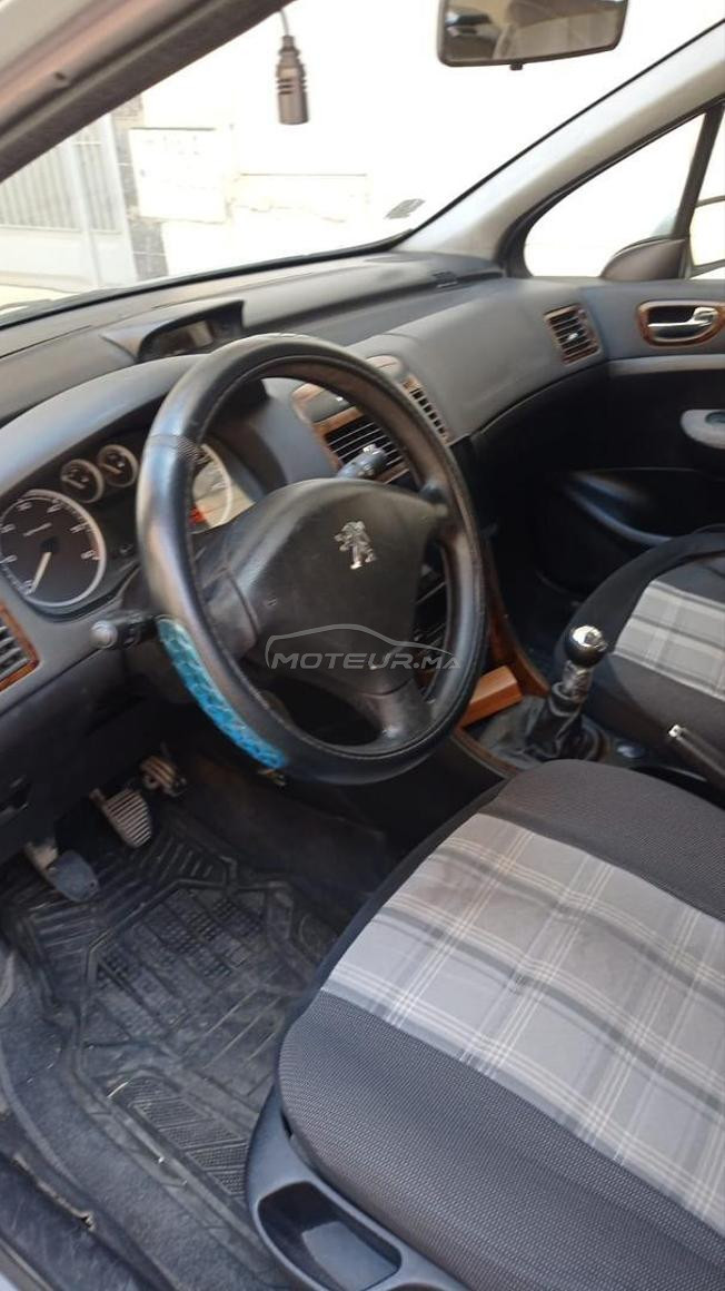 Peugeot 307 modèle 2001 