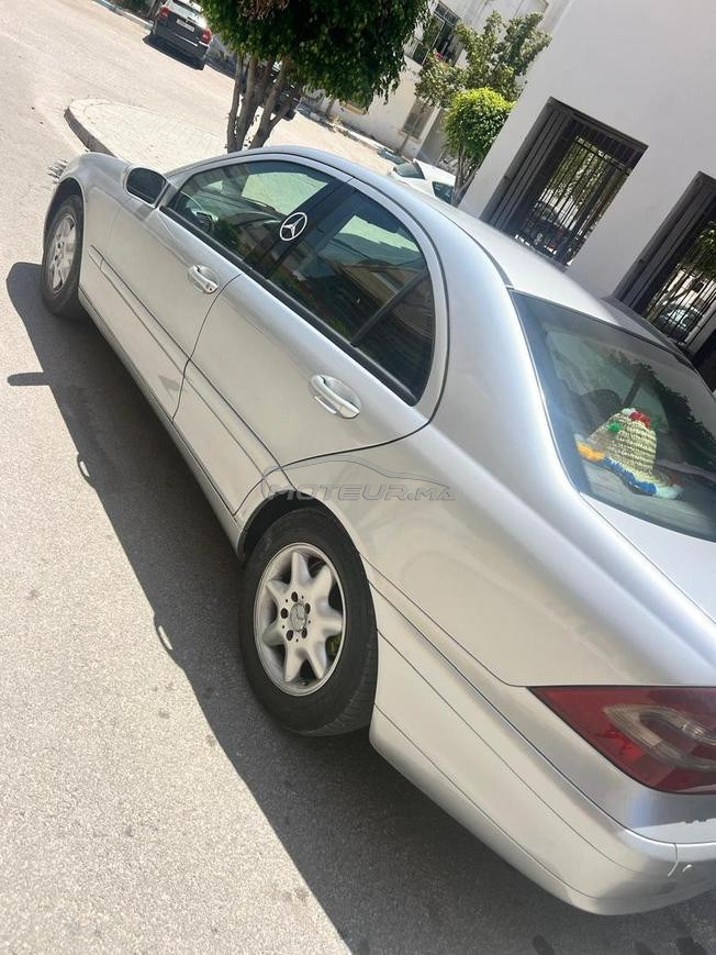 Mercedes-Benz 220 Diesel Automatique 2003 à Tanger