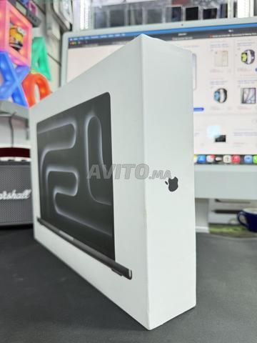 MacBook Pro 14 pouces Puce M5 Pro 24 Go 1 To Noir - 2