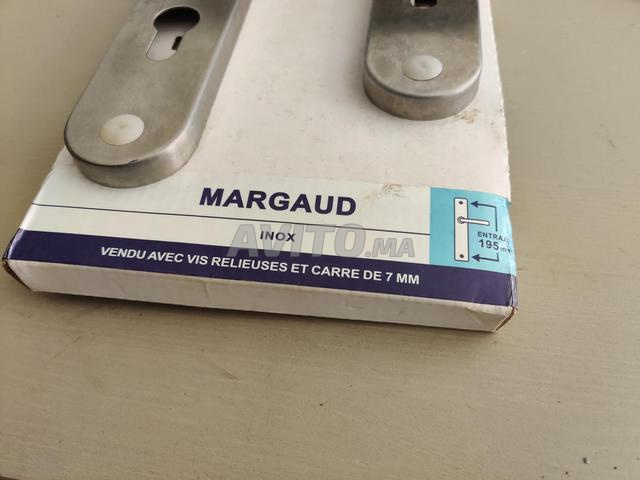 Trois lots de poignées de porte - 2