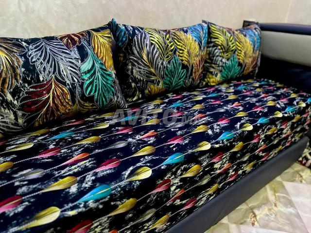 😍 3 salons 2 mètres et 9 coussins disponibles pour seulement 500 dirhams