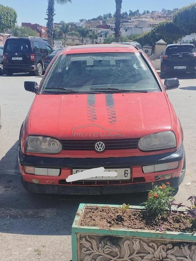 voiture golf 3 rouge modèle 92 douane 2001