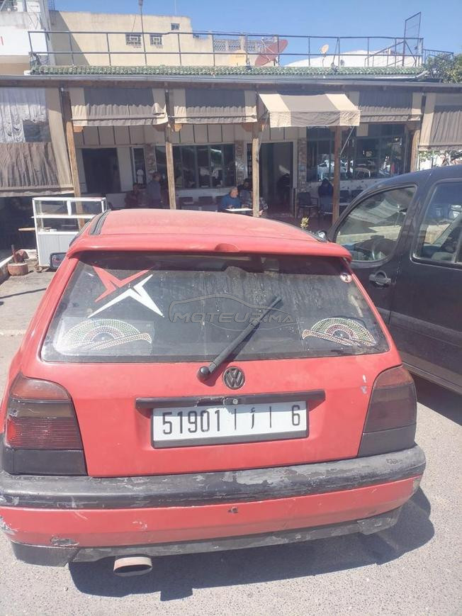 voiture golf 3 rouge modèle 92 douane 2001