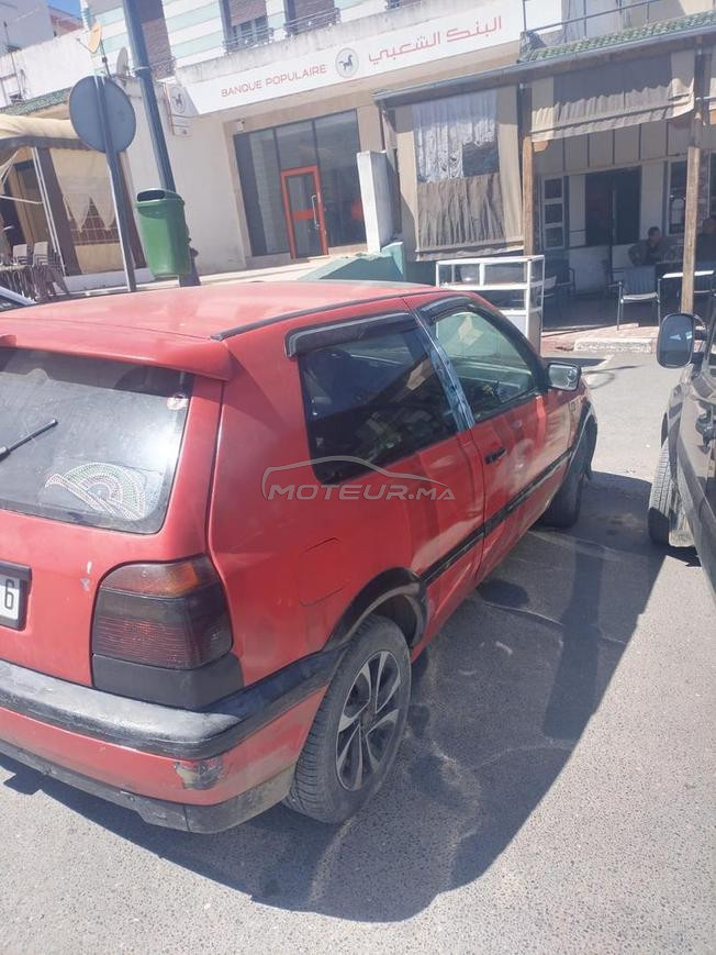 voiture golf 3 rouge modèle 92 douane 2001