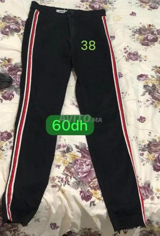Vente de vêtements d'occasion en très bon état