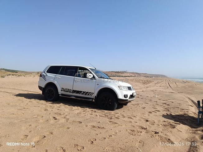 Mitsubishi  Pajero sport