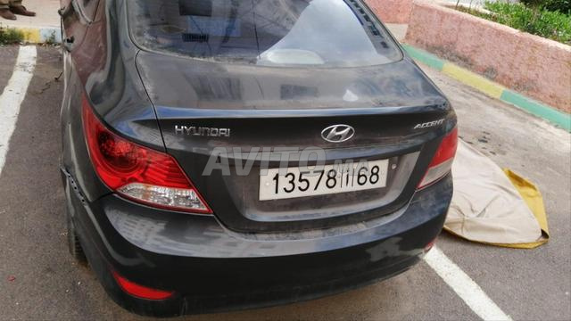 Hyundai accent Essence - 2
