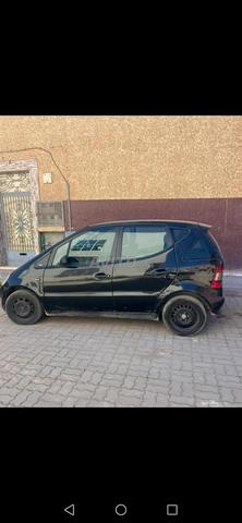 Voiture Mercedes-Benz à vendre - 2