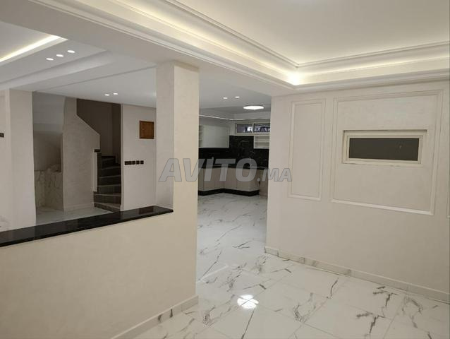 Magnifique Duplex avec Garage à Vendre – Tamaris - 2