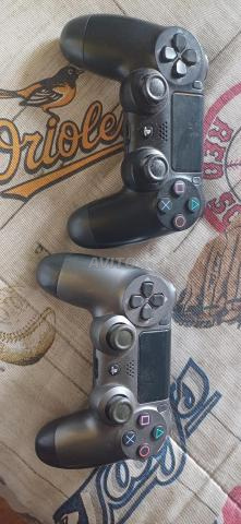 PS4 Slim 500 Go FIFA23 2 manettes - 2