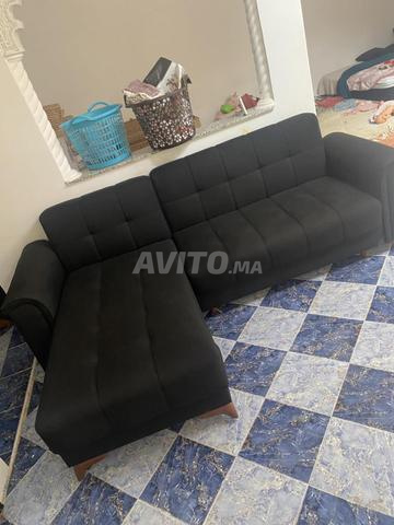 Canapé convertible matelassé en tissu noir - 2