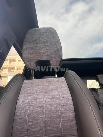 سيارة جديدة فرصة ممتازة للبيع