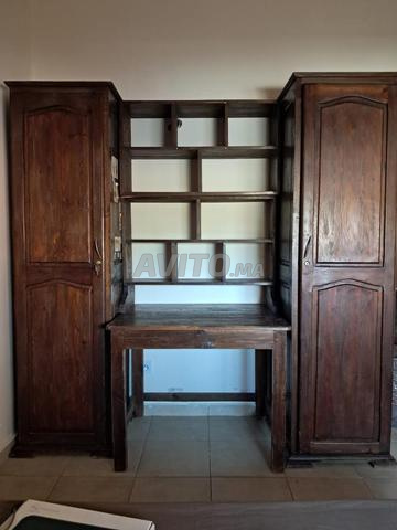 Armoire et Bureau en bois Ensemble 2500 DH