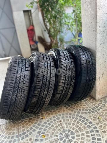 🚗 4 Pneus Barum 185/65 R15 – État quasi neuf