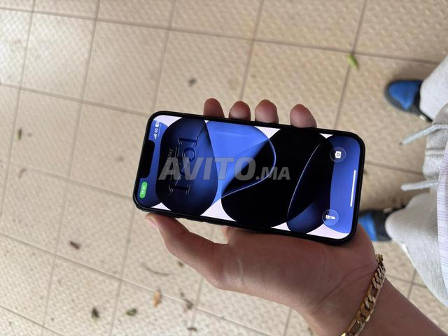 iPhone 14 normal officiel - 2