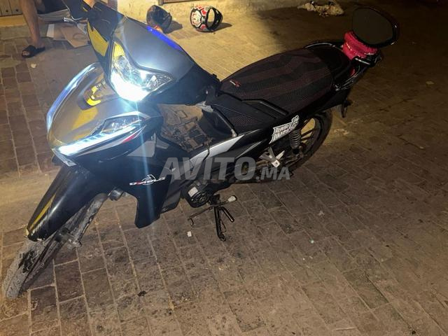 Moto encore propre - 2