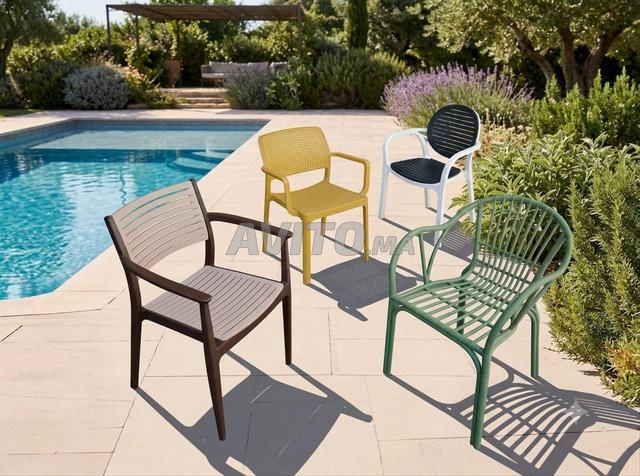 Chaises en plastique pour cafés - Promotions Coupe du Monde