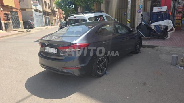 Hyundai Elantra Diesel Automatique 2019 - 2