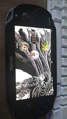 PS VITA oled flashée 32gb - 2