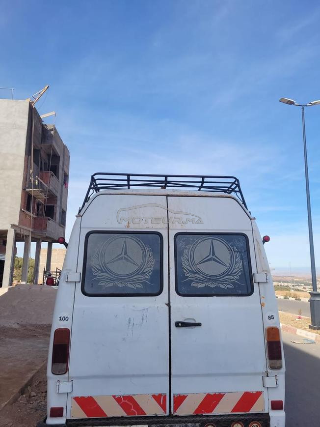 mercedes 308 mazala n9iya  