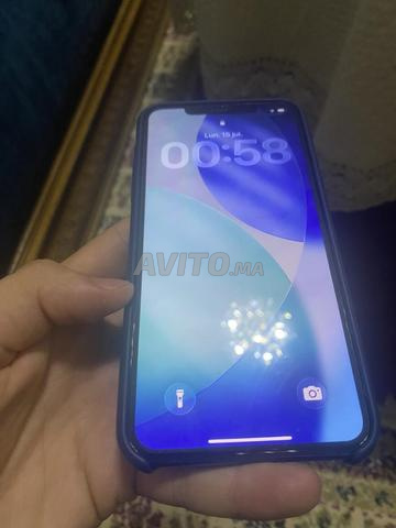 iPhone 11 pro max bon état