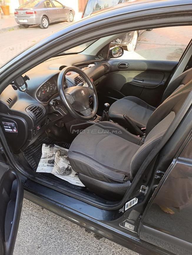 voiture Peugeot 206 essence 6 CV manuel 
