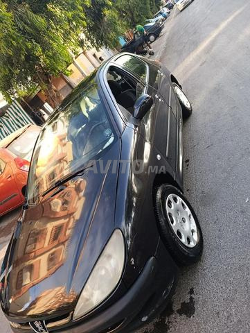 Voiture Peugeot 206 essence 6 CV manuelle