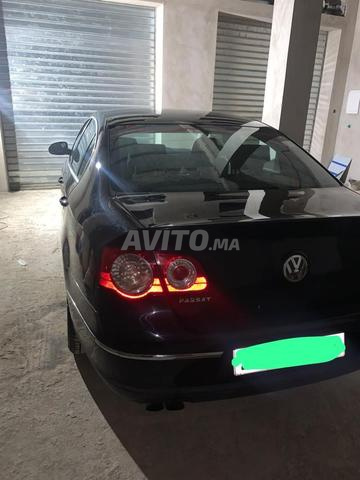 Volkswagen Passat Diesel Manuelle 2010 à Tanger - 2