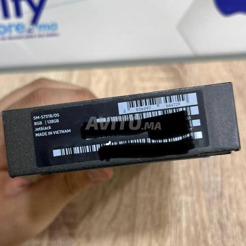 Samsung Galaxy S25 FE 128Go 8Go RAM - 2