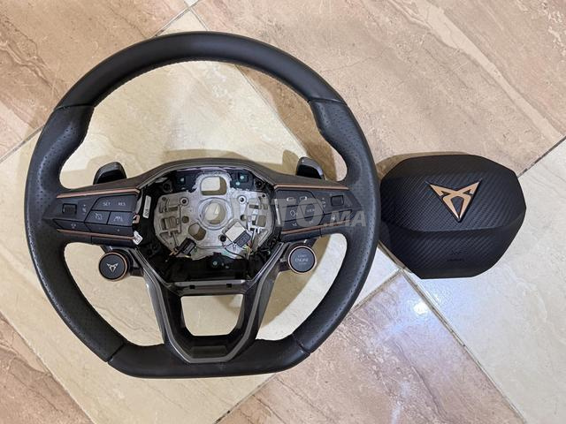 Volant Cupra avec cache original - 2
