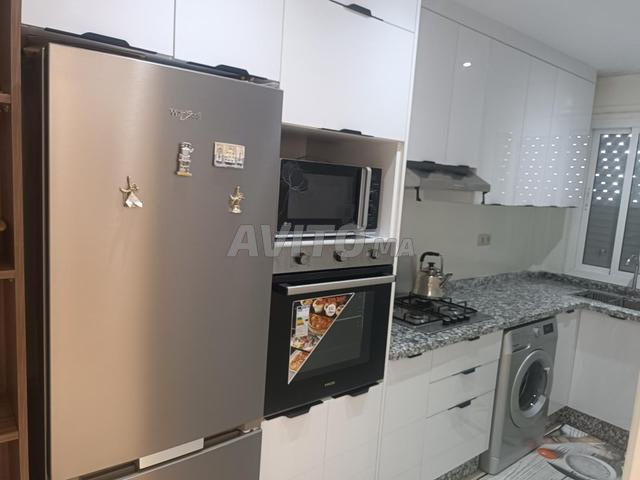 Nouvel appartement ... ameublement neuf. Jamais utilisé