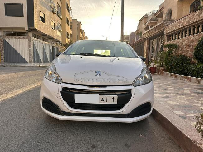 Peugeot 208 Essence Manuelle 2017 à Deroua
