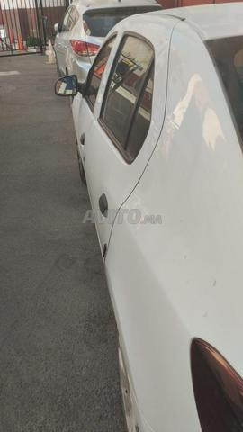 Dacia Logan Diesel Manuelle 2019 à Agadir - 2