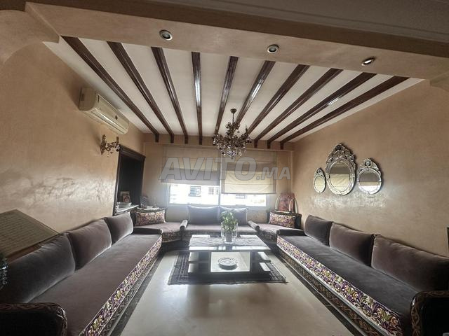 Salon marocain brodé - 2
