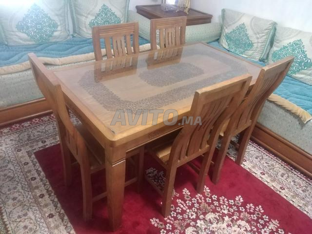 Table de salle à manger avec 6 chaises - 2