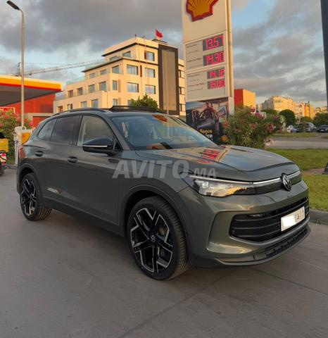 Volkswagen Tiguan - 2