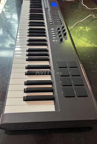 بيانو كيبورد MIDI M-Audio Axiom 49 بـ 49 مفتاح - 2