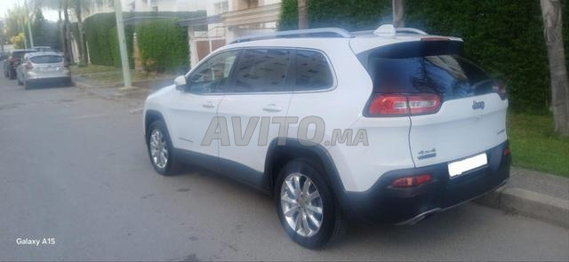 Jeep Cherokee limited en très bon état - 2