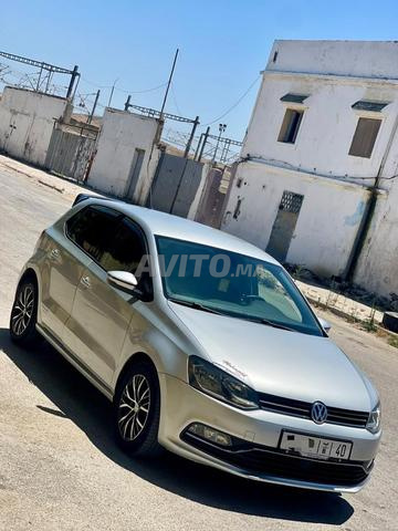 Volkswagen polo 2015 diesel à vendre  - 2