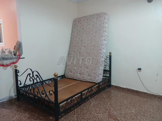 إطار سرير مع مرتبة - 2