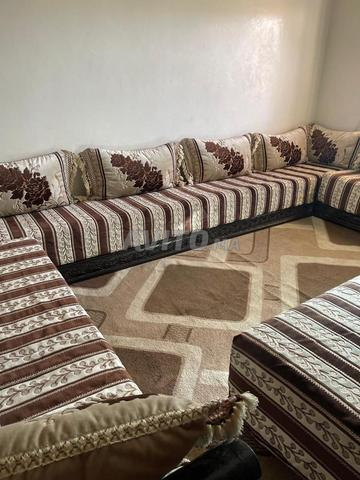 Salon marocain complet matelas Simmons et tables - 2
