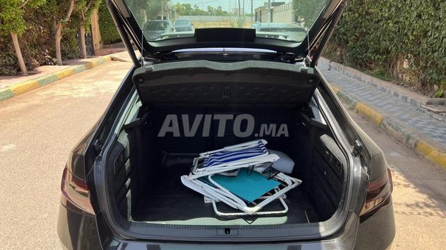 Skoda Superb Diesel Automatique 2019 à Mohammedia