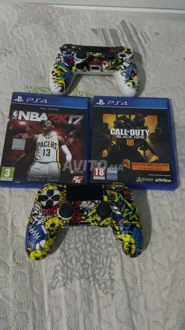 PS4 Slim avec 2 manettes et deux jeux - 2