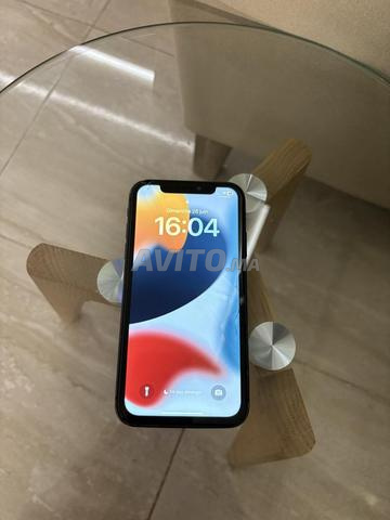 iPhone 11 - 2