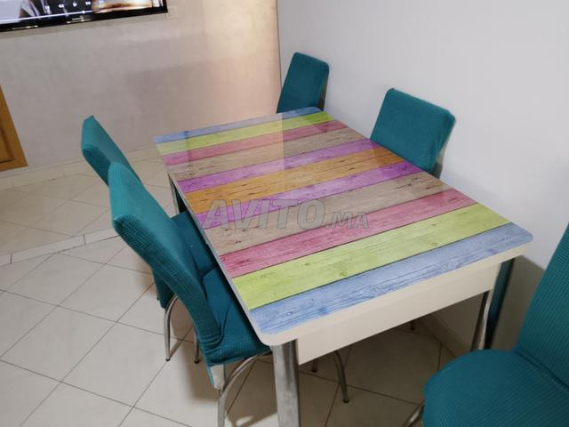 Table à manger - 2