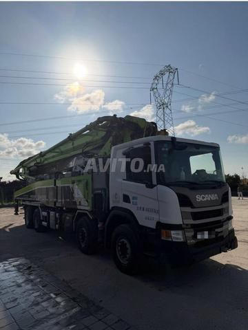 Camion pompe à béton Scania - 2