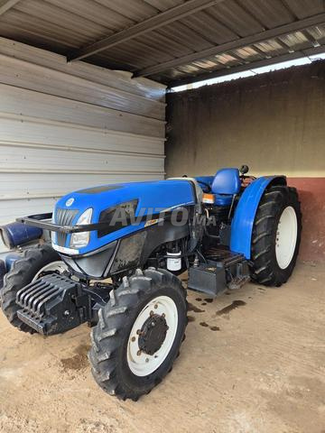 Tracteur New Holland 4040 - 2