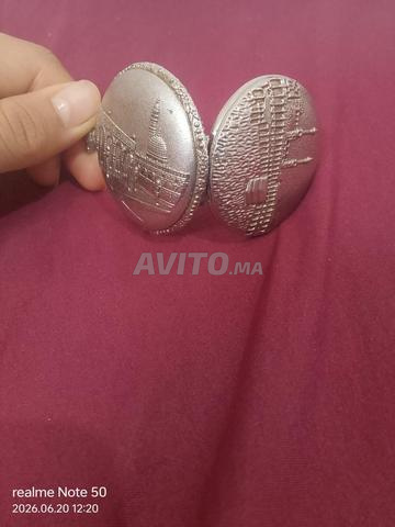 ساعات ومجوهرات