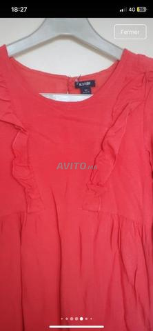 Lot de 4 robes filles de 3 ans en très bon état