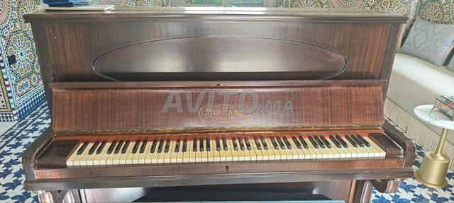 Piano droit A. Yussard Paris bois massif - 2